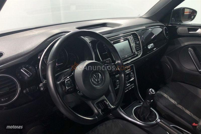 Volkswagen Beetle Beetlemania 2.0 TDI 81kW 110CV Cabrio de 2017 con 33.461 Km por 23.500 EUR. en Valencia