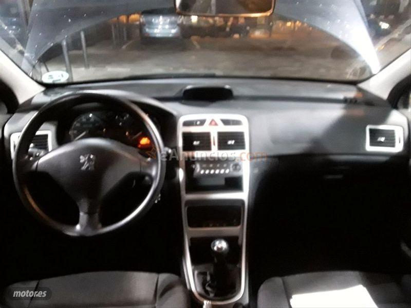 Peugeot 307 SW 1.6 de 2006 con 98.977 Km por 5.350 EUR. en Tarragona