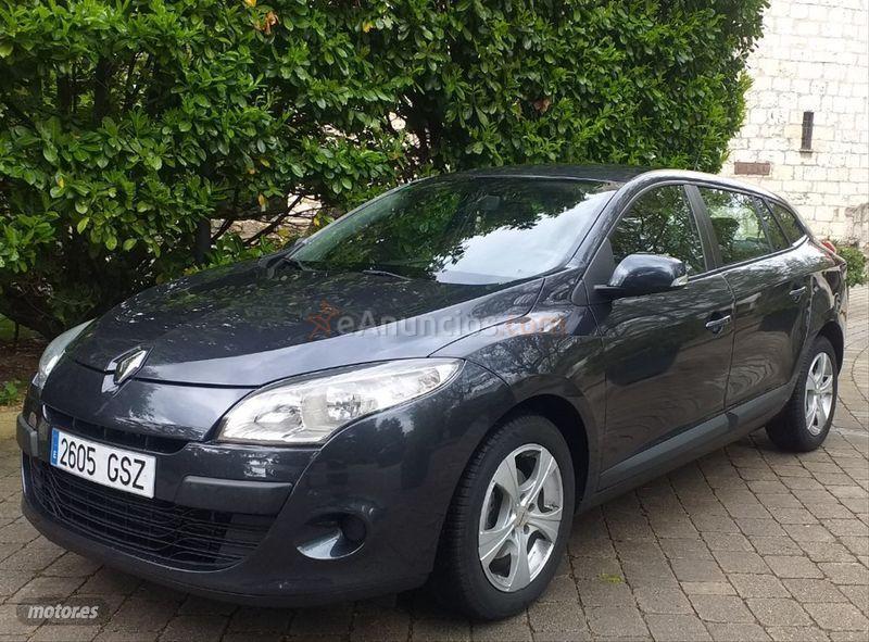 Renault Megane Sport Tourer Business dCi 110 eco2 de 2010 con 199.000 Km por 3.900 EUR. en Burgos