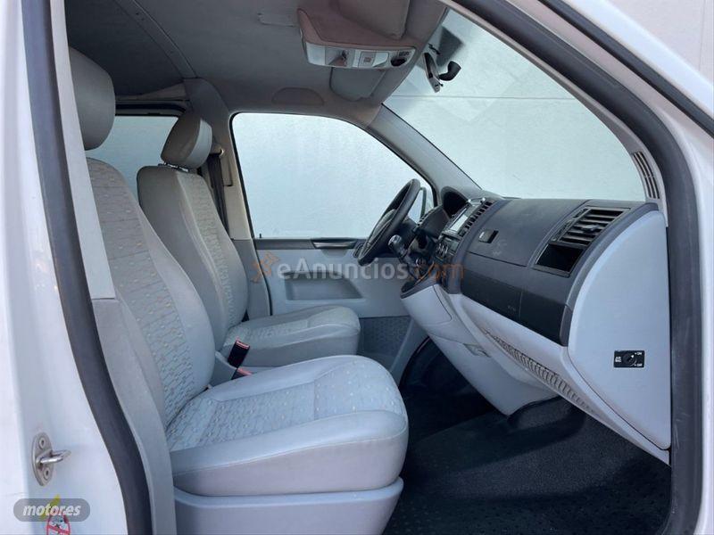 Volkswagen Transporter Kombi Corto T.Normal 2.0 TDI 140cv 2.8T de 2010 con 230.000 Km por 16.850 EUR. en Barcelona