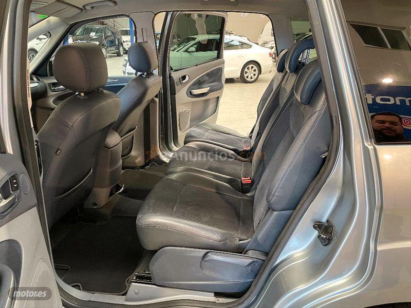 Ford S-Max 2.0 TDCi Titanium de 2008 con 239.000 Km por 7.999 EUR. en Salamanca