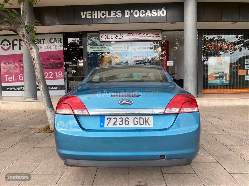 Ford Focus 2.0 CC Titanium de 2008 con 106.000 Km por 8.090 EUR. en Barcelona