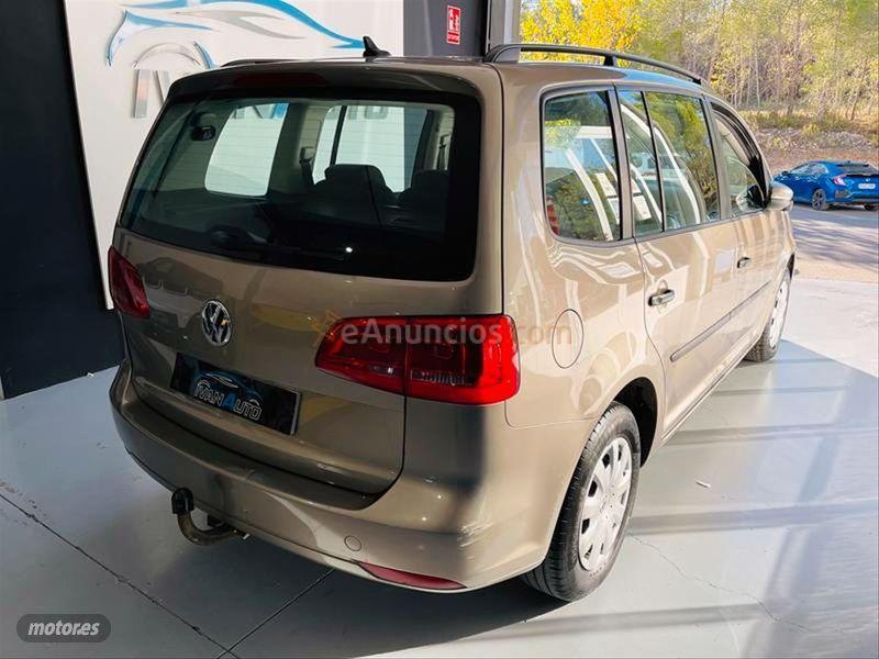 Volkswagen Touran 1.6 TDI 105cv Business de 2014 con 156.535 Km por 13.990 EUR. en Alicante