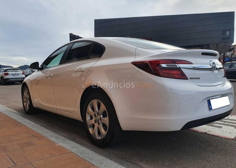 Opel insignia  1.6 cdti 120cv. Business s&s 5p. Muy buen estado y mucho equipamiento