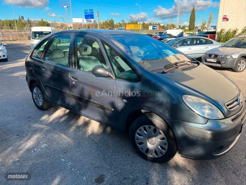 Citroen Xsara Picasso 1.6 HDi 110 Exclusive de 2010 con 270.000 Km por 3.499 EUR. en Madrid