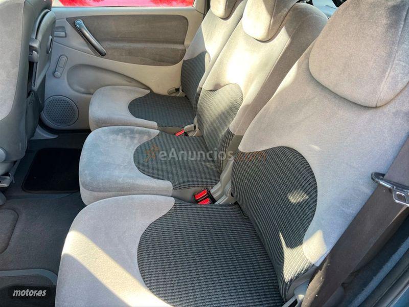 Citroen Xsara Picasso 1.6 HDi 110 Exclusive de 2010 con 270.000 Km por 3.499 EUR. en Madrid