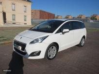 Peugeot 5008 Style 2.0 HDI 150 FAP de 2014 con 230.000 Km por 6.990 EUR. en Madrid