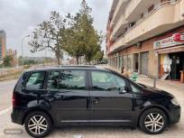 Volkswagen Touran 2.0 TDI 140cv Highline de 2009 con 260.000 Km por 5.900 EUR. en Barcelona