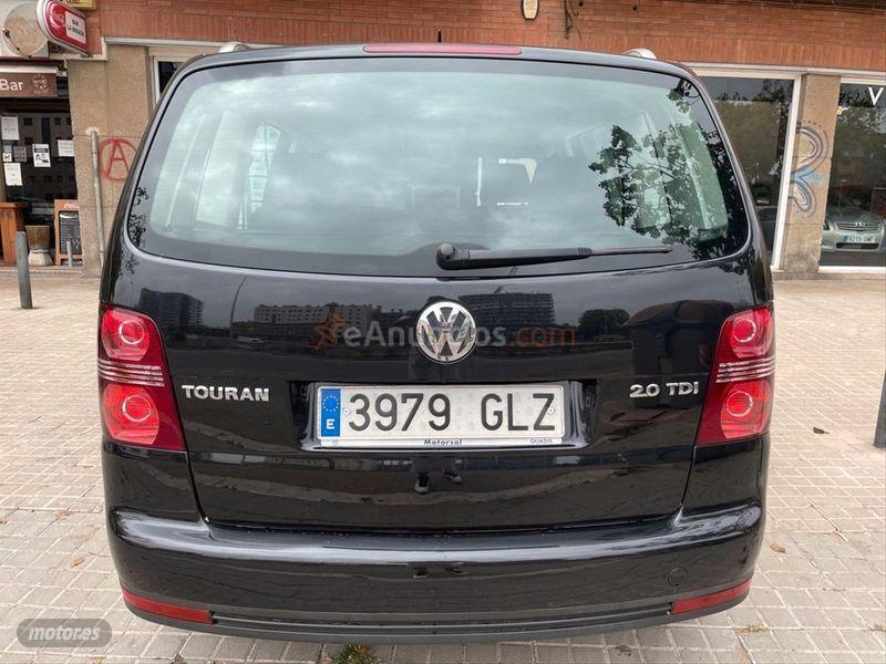 Volkswagen Touran 2.0 TDI 140cv Highline de 2009 con 260.000 Km por 5.900 EUR. en Barcelona