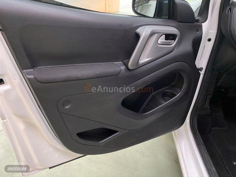 Peugeot Partner TEPEE Style 1.6 BlueHDi 100 de 2016 con 103.000 Km por 16.700 EUR. en Lugo