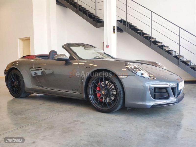 Porsche 911 Carrera 4 GTS Cabriolet de 2019 con 29.000 Km por 136.900 EUR. en Madrid
