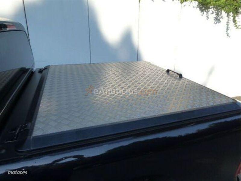 Volkswagen Amarok D Cab Basico 2.0 TDI 140cv 4M Conectable de 2013 con 150.000 Km por 19.500 EUR. en Jaen