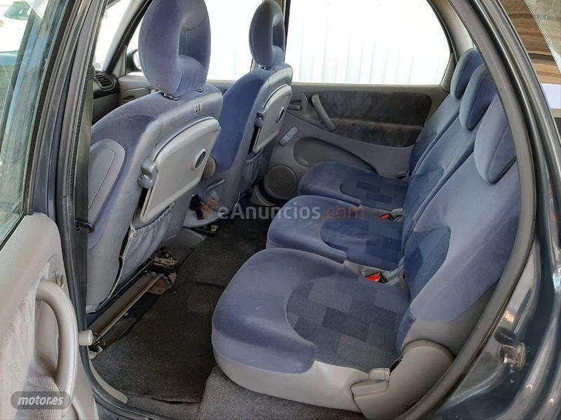 Citroen Xsara Picasso 2.0 HDI de 2002 con 233.000 Km por 2.550 EUR. en Alicante