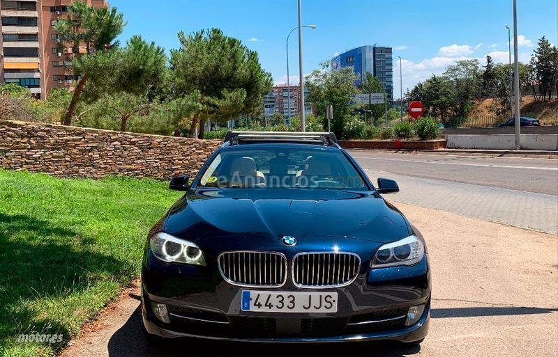 BMW Serie 5 530dA xDrive Touring de 2013 con 220.000 Km por 15.900 EUR. en Madrid