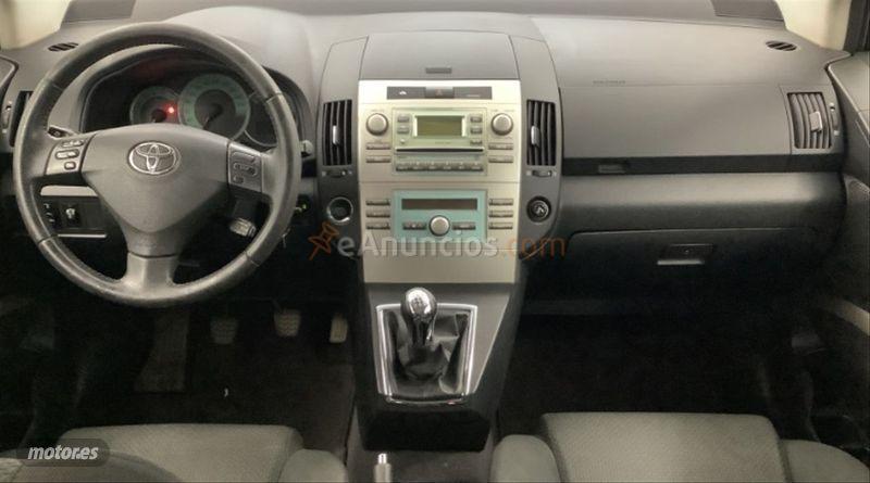 Toyota Corolla Verso 1.8 VVTi Sol de 2006 con 187.000 Km por 4.750 EUR. en Alicante