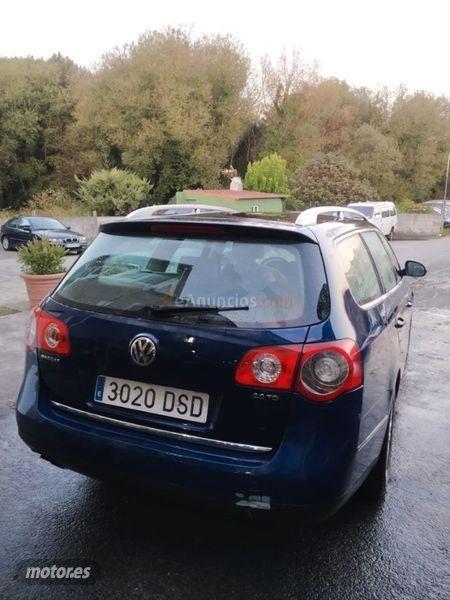 Volkswagen Passat Variant 2.0 TDI Highline de 2005 con 305.000 Km por 4.500 EUR. en La Coruna