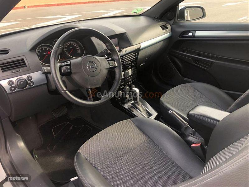 Opel Astra Twin Top 1.8 16v Cosmo Auto de 2008 con 188.000 Km por 7.850 EUR. en Alicante