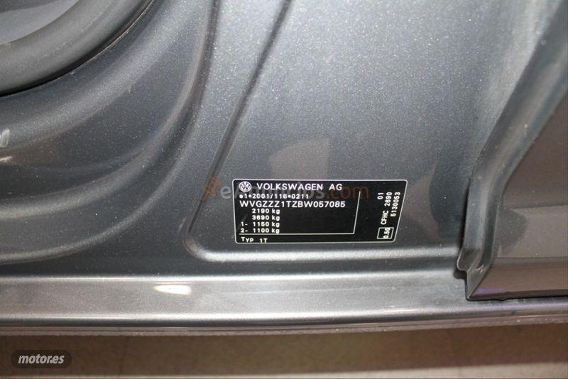 Volkswagen Touran 2.0 TDI 140cv Advance de 2011 con 176.770 Km por 9.499 EUR. en Granada