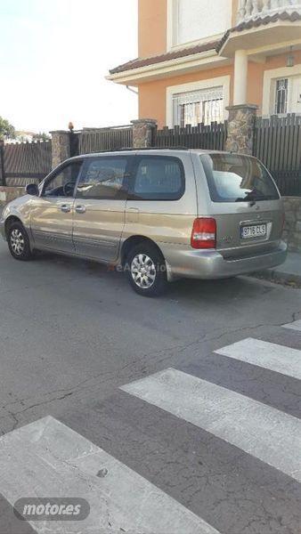 Kia Carnival 2.9 CRDi LX de 2003 con 175.000 Km por 2.200 EUR. en Madrid