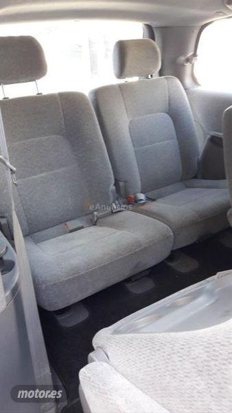 Kia Carnival 2.9 CRDi LX de 2003 con 175.000 Km por 2.200 EUR. en Madrid
