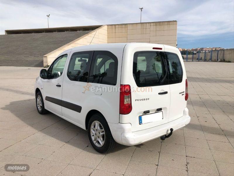 Peugeot Partner Tepee Confort 1.6 HDi 90cv de 2010 con 288.000 Km por 4.999 EUR. en Malaga