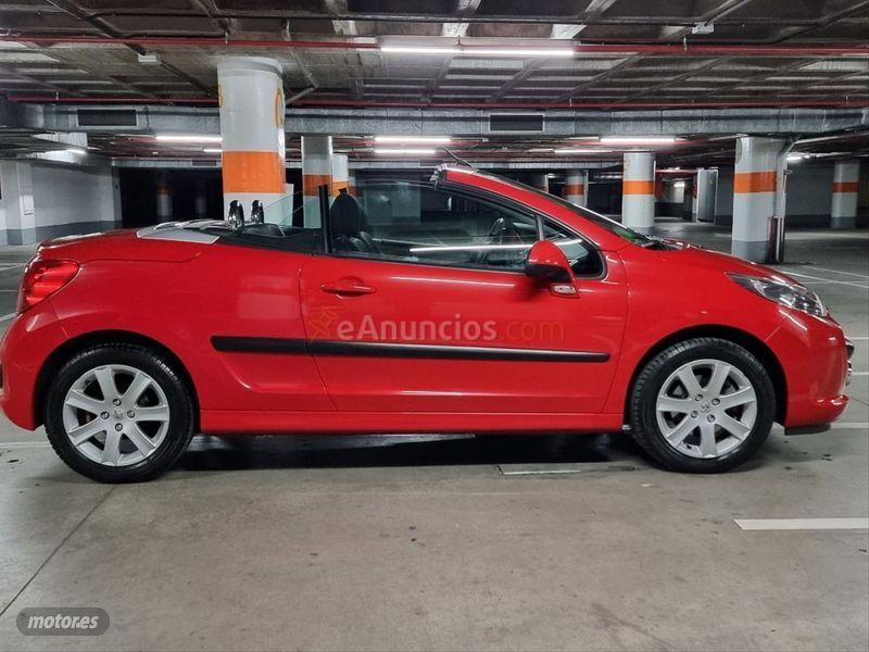 Peugeot 207 CC 1.6 VTi 16v 120 de 2007 con 50.000 Km por 5.999 EUR. en Madrid