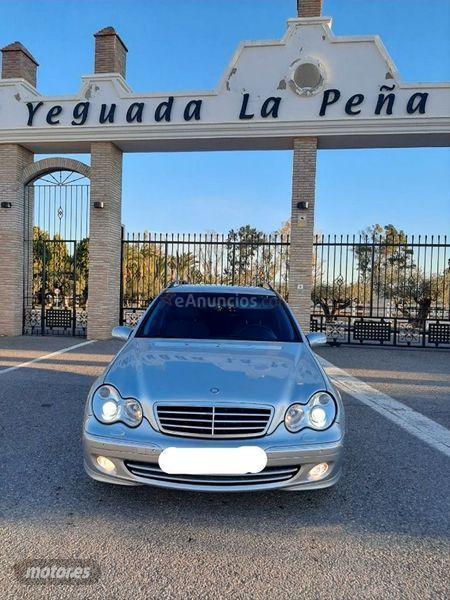 Mercedes Clase C C 270 CDI CLASSIC de 2002 con 582.000 Km por 3.900 EUR. en Murcia