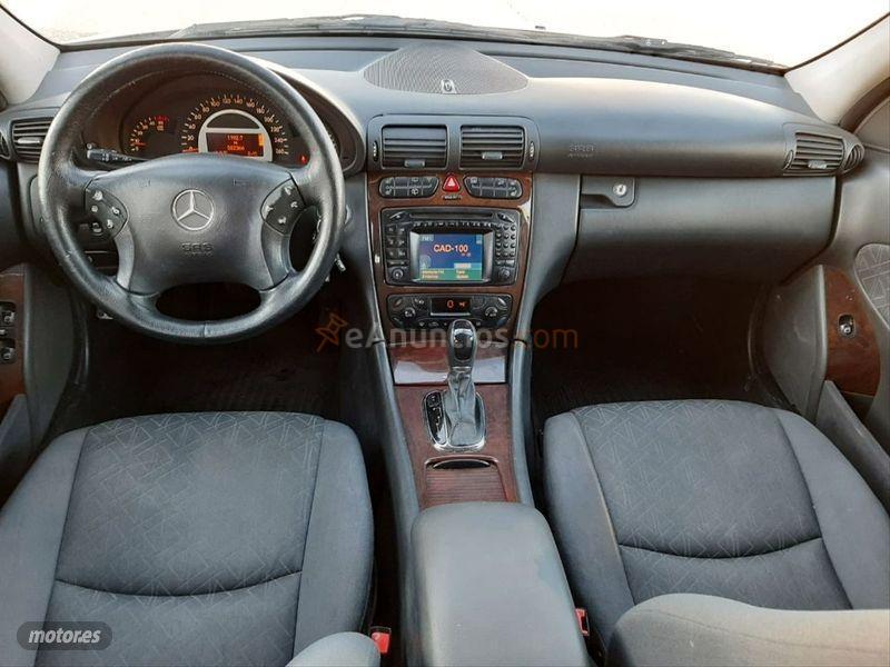 Mercedes Clase C C 270 CDI CLASSIC de 2002 con 582.000 Km por 3.900 EUR. en Murcia