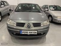 Renault Megane COUPECABR. LUXE DYNAMIQUE 1.9DCI de 2005 con 199.000 Km por 3.490 EUR. en Lleida