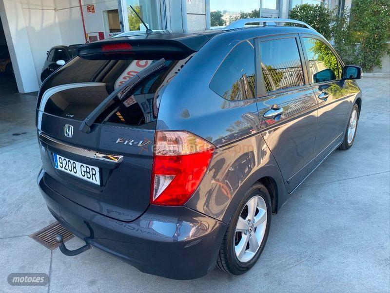 Honda FR-V 1.8 iVTEC Executive Auto de 2008 con 200.000 Km por 6.500 EUR. en Madrid