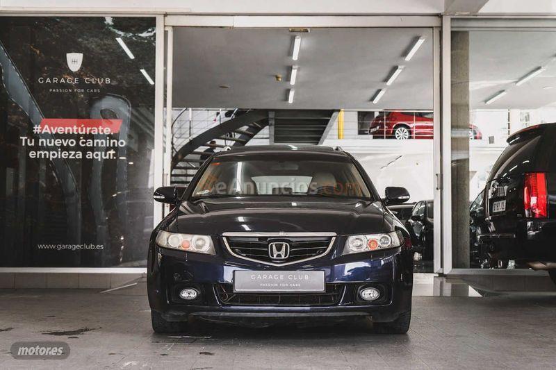 Honda Accord TOURER 2.4 Executive Piel Nav Auto de 2004 con 175.000 Km por 4.999 EUR. en Barcelona