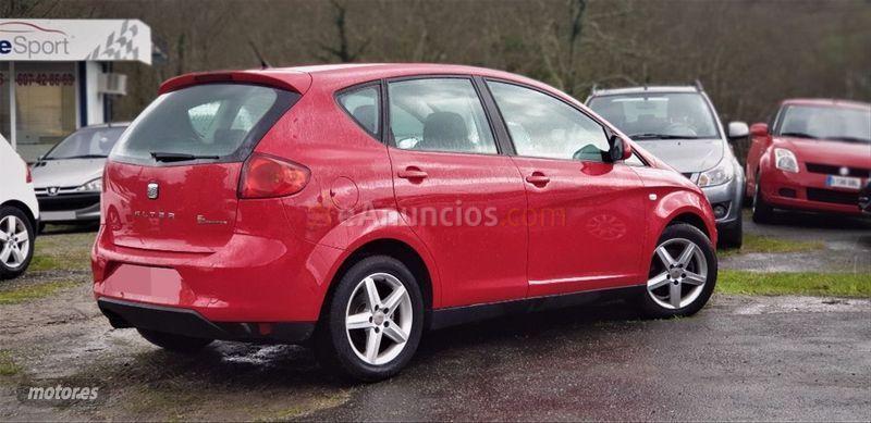 Seat Altea 1.6 TDI 105cv Style EEcomotive de 2011 con 140.000 Km por 8.490 EUR. en Pontevedra