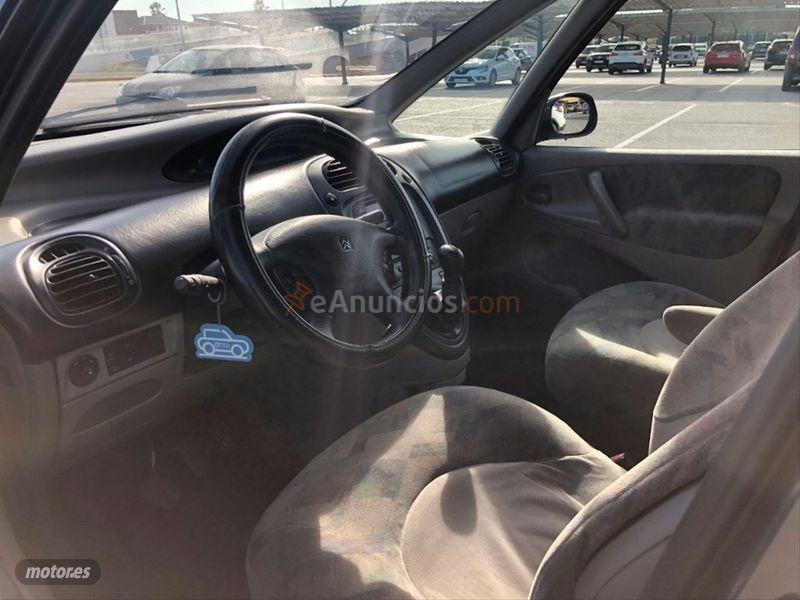 Citroen Xsara Picasso 2.0 HDI Exclusive Plus de 2003 con 364.000 Km por 1.950 EUR. en Alicante