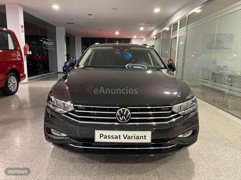 Volkswagen Passat Variant Executive 2.0 TDI 110kW 150CV de 2021 por 44.693 EUR. en Badajoz