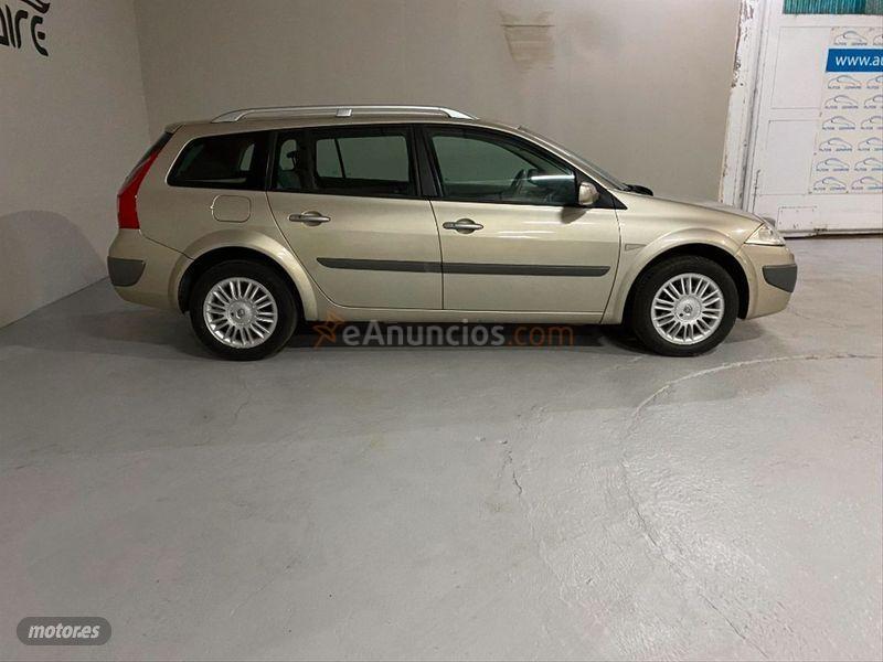 Renault Megane Grand Tour Privilege 1.9dCi de 2008 con 200.000 Km por 4.800 EUR. en La Coruna