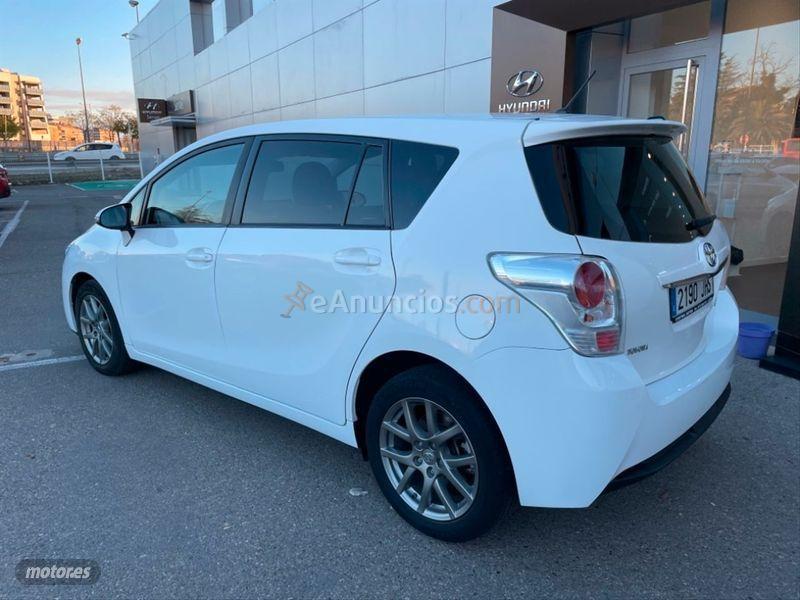 Toyota Verso 115D Comfort 5pl. de 2015 con 81.000 Km por 12.900 EUR. en Lleida
