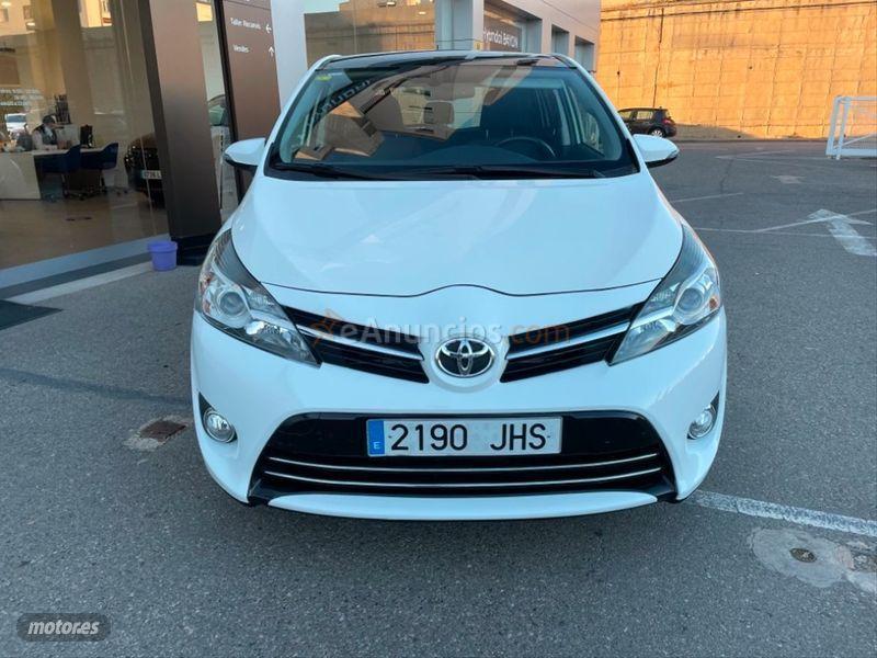 Toyota Verso 115D Comfort 5pl. de 2015 con 81.000 Km por 12.900 EUR. en Lleida