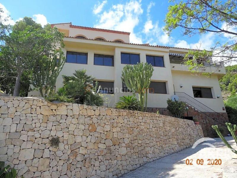Hostal con vistas espectaculares al mar y al Peñón de Ifach