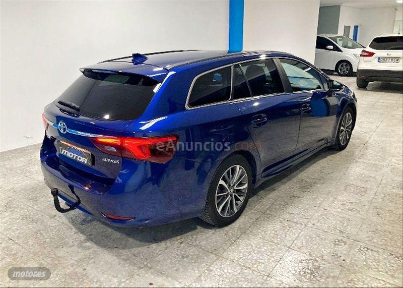 Toyota Avensis 2.0 150D EXECUTIVE TS de 2016 con 149.000 Km por 13.500 EUR. en Murcia