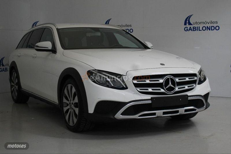 Mercedes Clase E E 220 d 4MATIC AllTerrain Estate de 2019 con 63.579 Km por 43.900 EUR. en Valladolid
