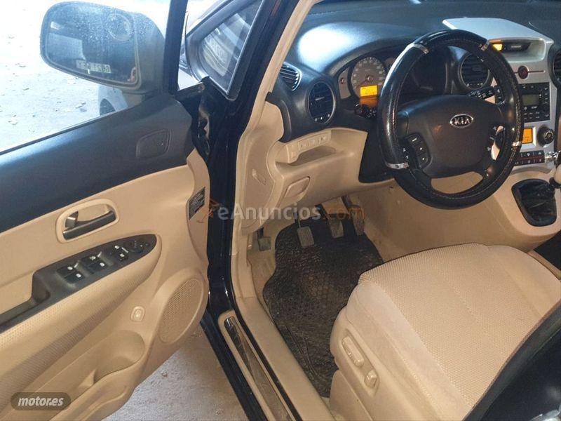 Kia Carens 2.0 CRDI VGT 140cv Emotion 5 plazas de 2008 con 267.000 Km por 4.900 EUR. en Leon
