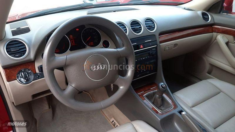 Audi A4 2.4 Cabrio de 2003 con 160.000 Km por 5.000 EUR. en Madrid