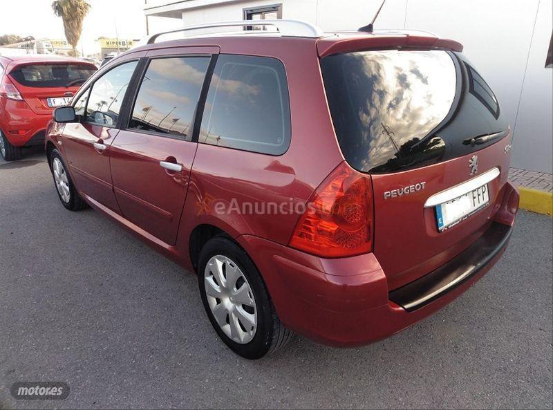 Peugeot 307 SW 1.6 HDi Pack de 2006 con 221.000 Km por 2.900 EUR. en Alicante