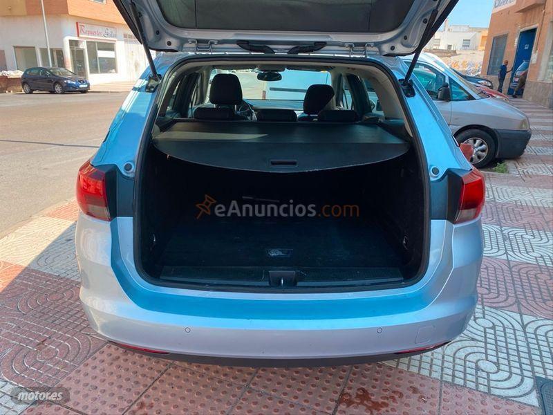 Opel Astra 1.6 CDTi SS 100kW 136CV Business  ST de 2017 con 118.000 Km por 10.700 EUR. en Almeria