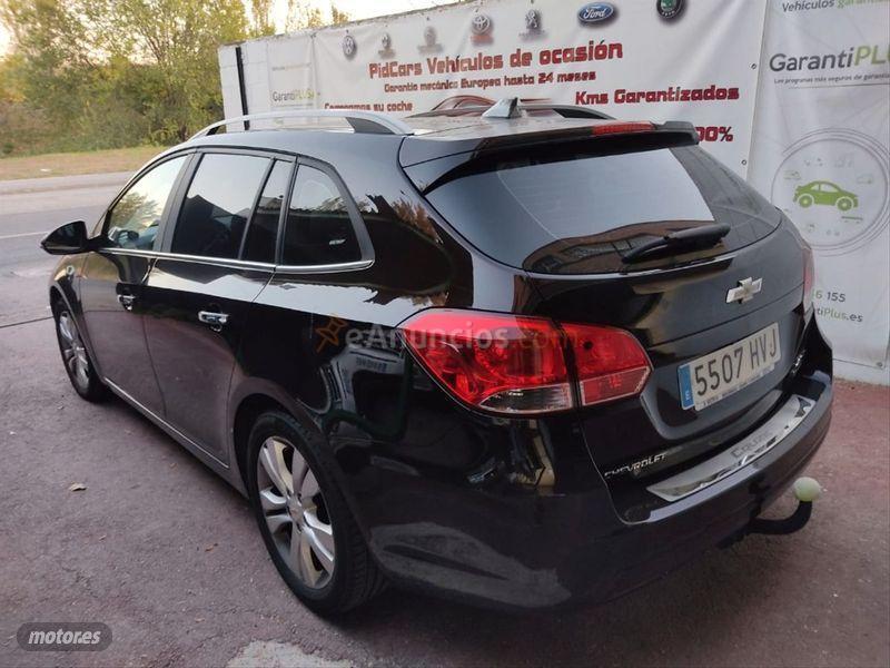 Chevrolet Cruze 2.0 VCDi LTZ Auto de 2014 con 220.000 Km por 6.300 EUR. en Madrid