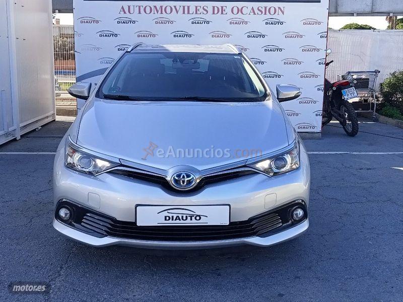 Toyota Auris 1.8 140H Active Touring Sports de 2018 con 191.000 Km por 13.900 EUR. en Cadiz