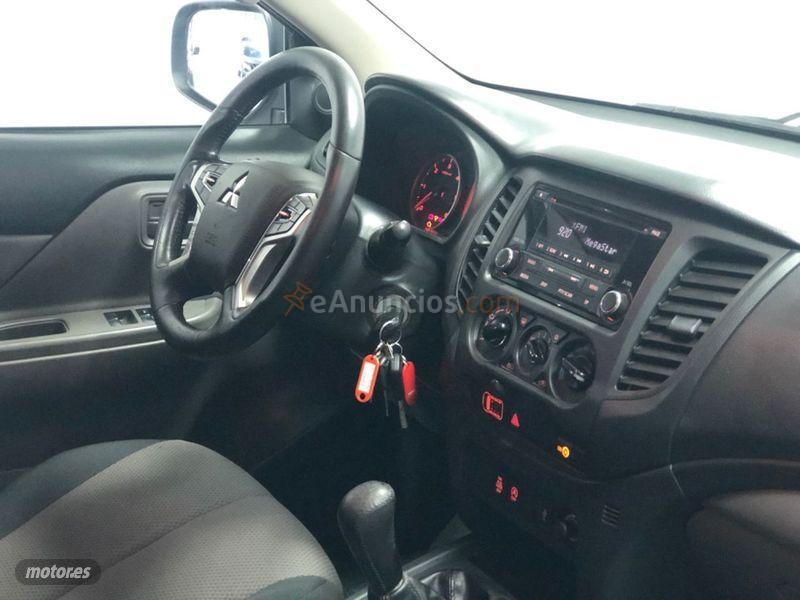 Mitsubishi L 200 DC 250 DID MPro de 2018 con 116.509 Km por 22.850 EUR. en Sevilla