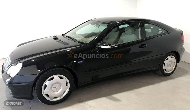 Mercedes Clase C C 180 SPORT de 2000 con 318.709 Km por 3.599 EUR. en Badajoz