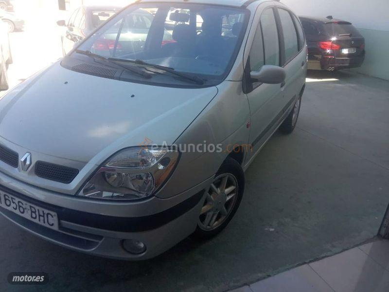 Renault Scenic CONFORT AUTHENTIQUE 1.5DCI80 de 2004 con 223.000 Km por 1.200 EUR. en Jaen