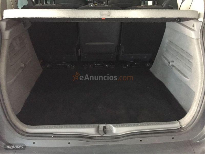 Renault Scenic CONFORT AUTHENTIQUE 1.5DCI100 de 2004 con 170.000 Km por 3.900 EUR. en Valencia